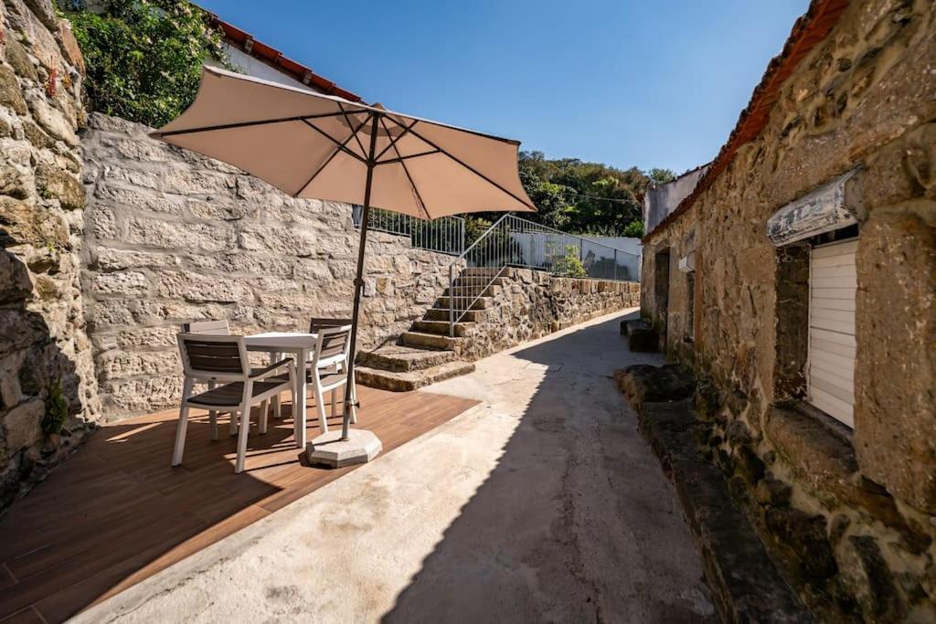 ValbomRestondouro Oporto Flatアパートメント エクステリア 写真