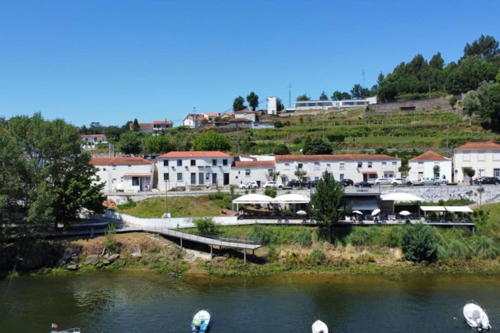 ValbomRestondouro Oporto Flatアパートメント エクステリア 写真